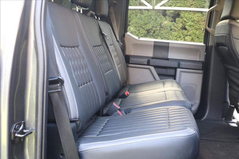 Ford F-150 5,0 V8, hardtop - fotka 61 z 64