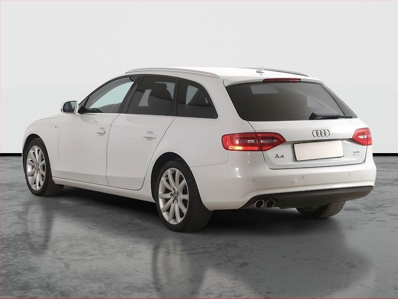 Audi A4 (2013) S-Line 2.0 TDI, 4X4, Automat - fotka 4 z 19
