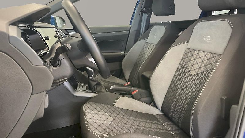 Volkswagen Taigo (2025) R-Line 1,0TSI 85kW - fotka 10 z 30