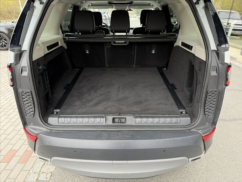 Land Rover Discovery 3,0 TDV6 SE - fotka 26 z 27