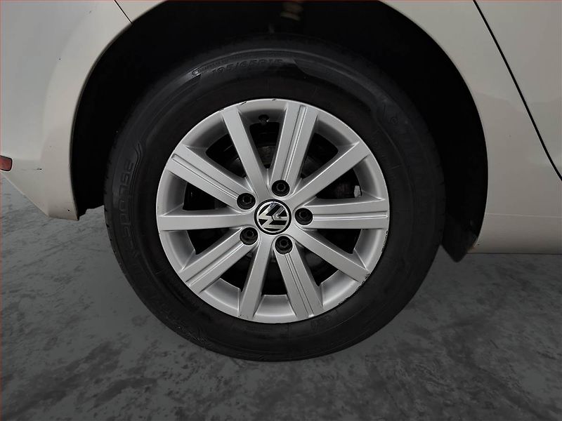 Volkswagen Golf (2012) Comfortline 1.2 TSI, Tempomat - fotka 15 z 16