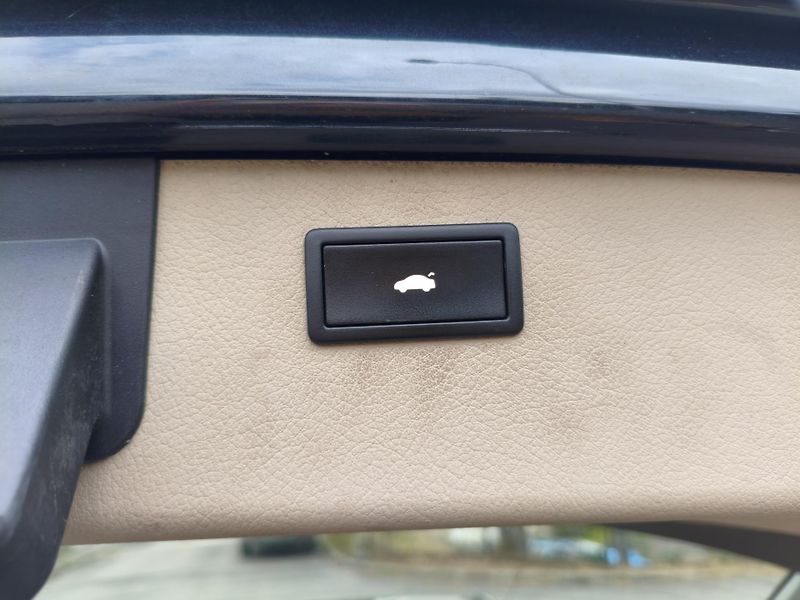 Audi A6 (2009) 3,0 TDI Quattro Avant 176Kw - fotka 27 z 33