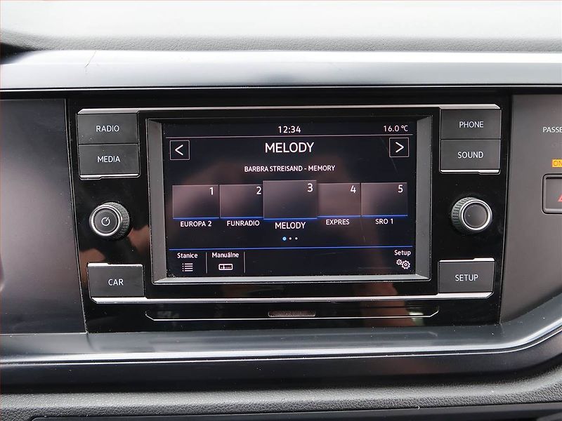 Volkswagen Polo (2019) 1.0 - fotka 14 z 16