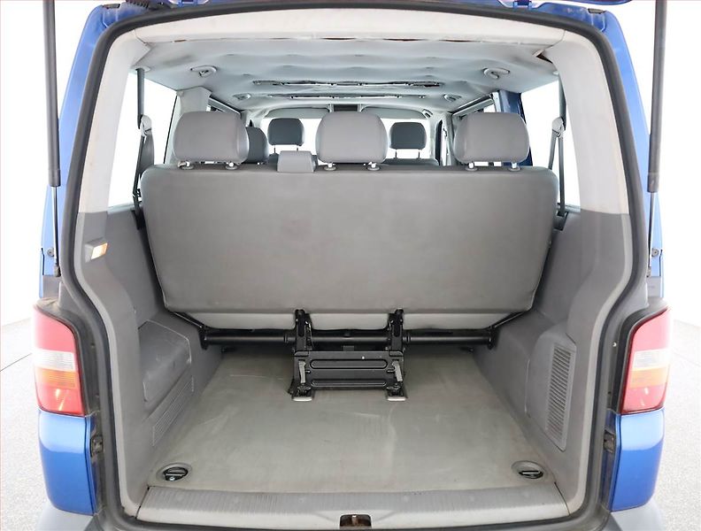 Volkswagen Transporter (2003) 2.5 TDI, Bus, 7Míst, 1Maj - fotka 13 z 13