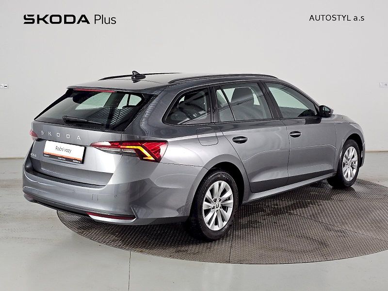 Škoda Octavia (2024) COMBI 1.5TSi 85kW ESSENCE - fotka 2 z 35