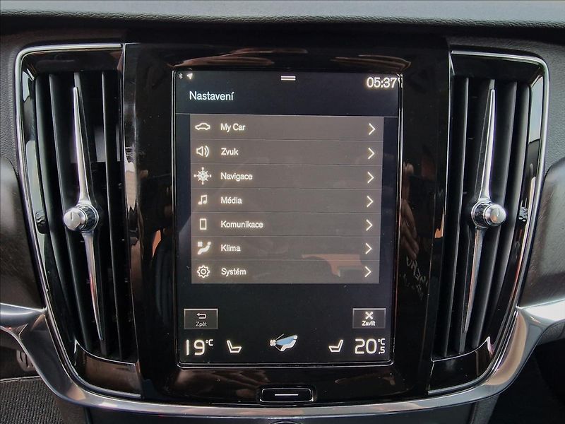 Volvo V90 D4 AWD Cross Country,ČR,1.Maj - fotka 31 z 50