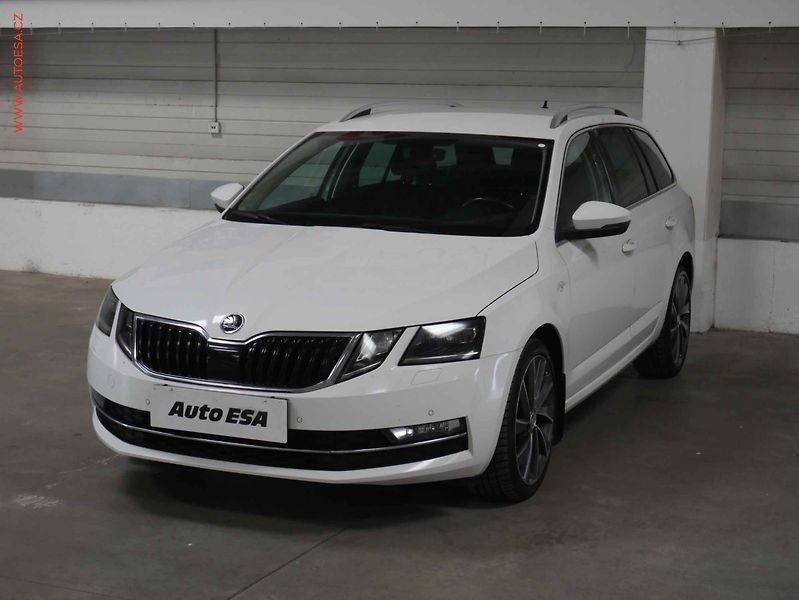 Škoda Octavia (2018) 2.0TDI, ČR, DSG, navi, LED - fotka 3 z 32