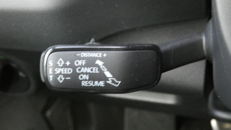 Škoda Karoq 1,5 TSI Sportline - fotka 11 z 23