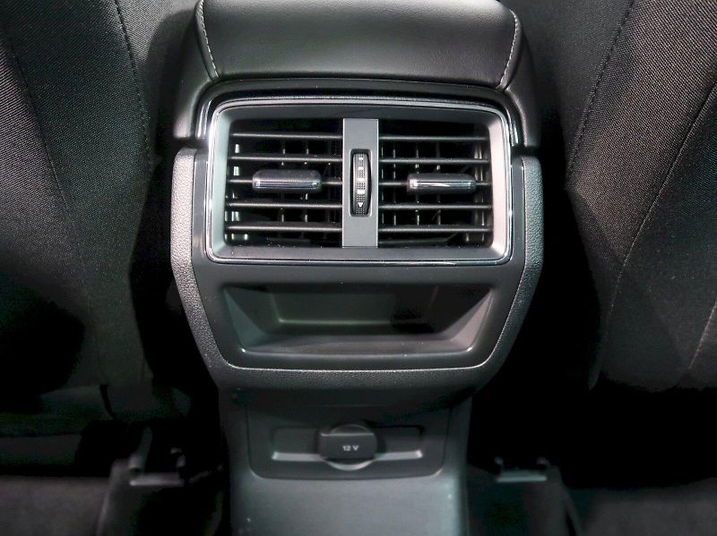 Škoda Karoq (2022) STYLE 1.5TSI 110KW TAŽNÉ - fotka 40 z 44