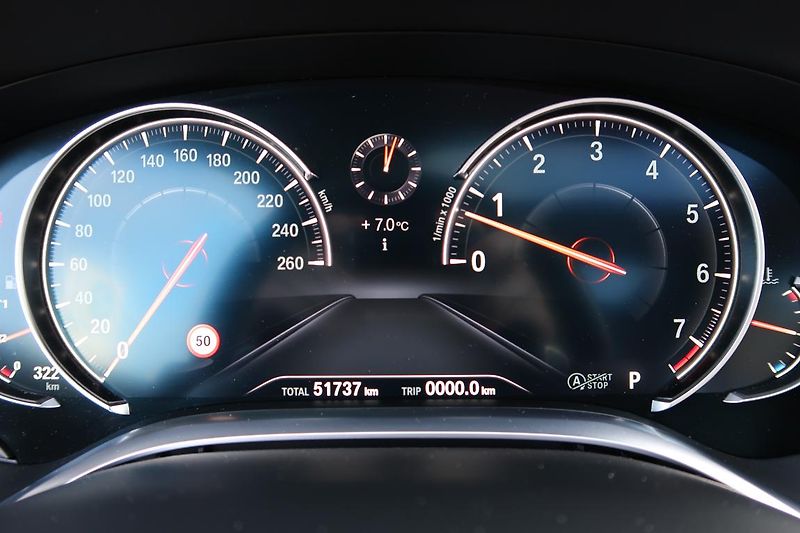 BMW Řada 7 750Li xDrive - fotka 7 z 18
