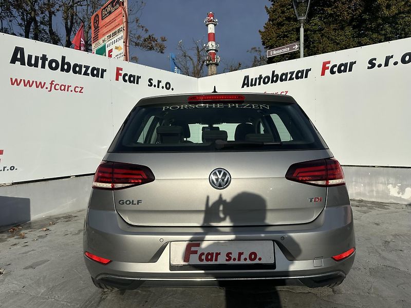 Volkswagen Golf (2017) 1,6 TDI 85kW, rezervace - fotka 6 z 25