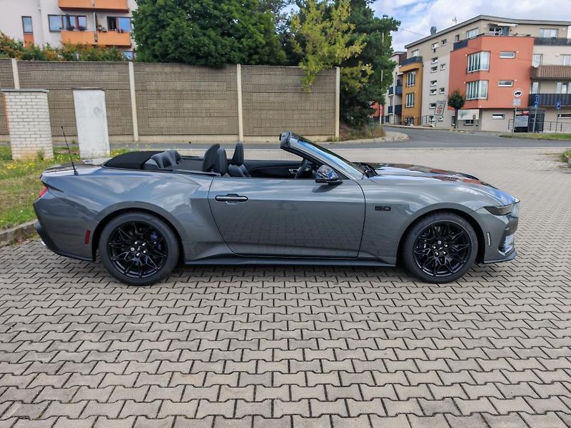 Ford Mustang 5.0 GT Cabrio zár. 5 Let - fotka 5 z 27