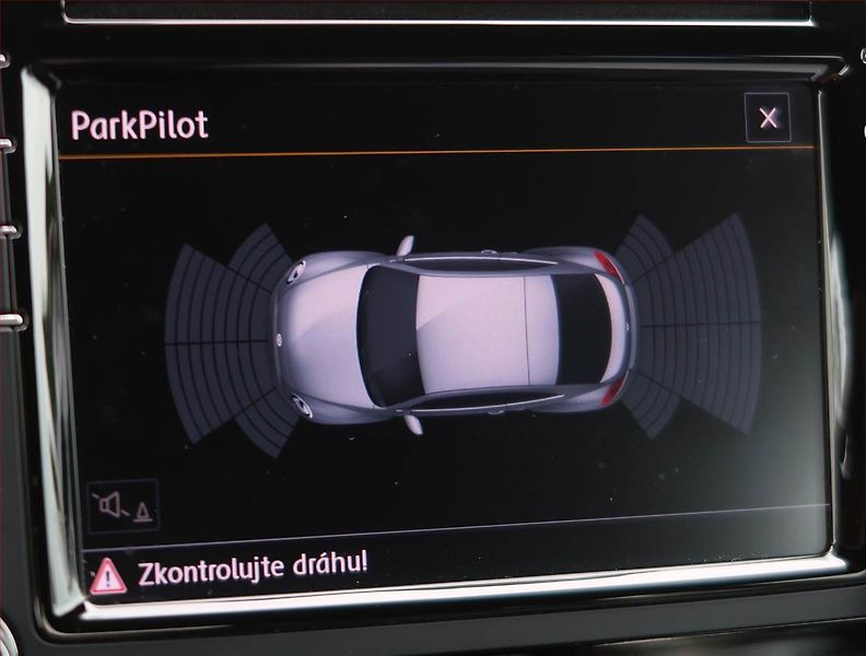 Volkswagen Beetle (2016) 1.2 TSI, Bi-Xenony, Tempomat - fotka 19 z 19