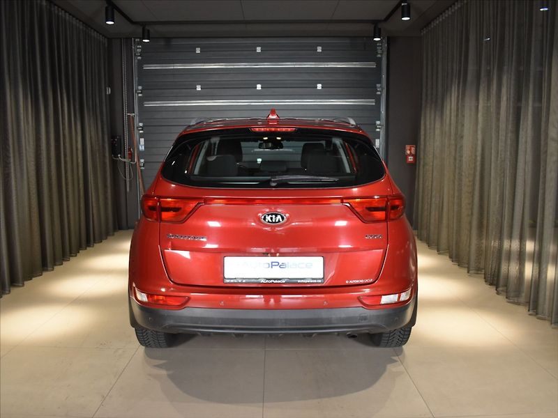 Kia Sportage 2,0 CRDI Kamera,výhřevy - fotka 5 z 22