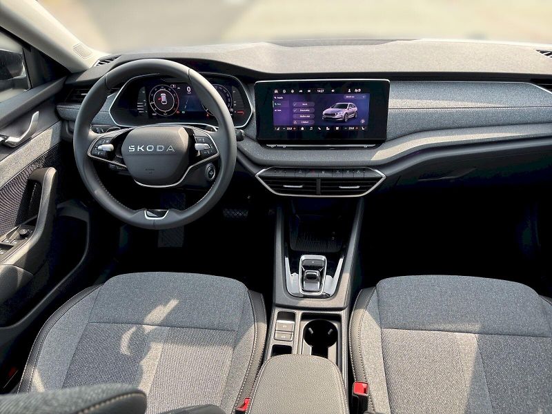 Škoda Octavia (2025) TOP SELECTION 1.5 TSI 110 kW D - fotka 23 z 35
