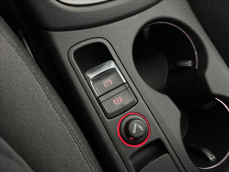 Audi Q3 2,0   TDI 130kW,AUTOMAT,QUATTR - fotka 19 z 26