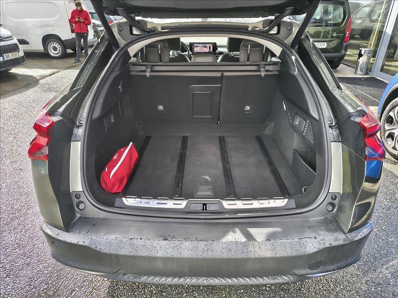 Citroën C5 X 1,6   PT180 K SHINE Pack - fotka 6 z 21