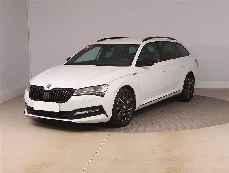 Škoda Superb (2022) Sportline 1.5 TSI - fotka 2 z 18