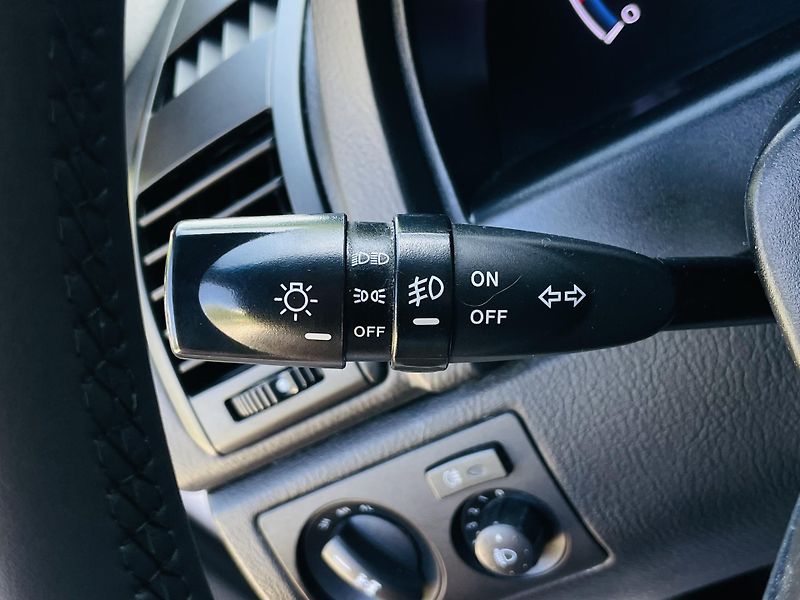 SsangYong Rexton 2.0TD 4x4 AUT KAM 7MÍST TAŽNÉ - fotka 41 z 48