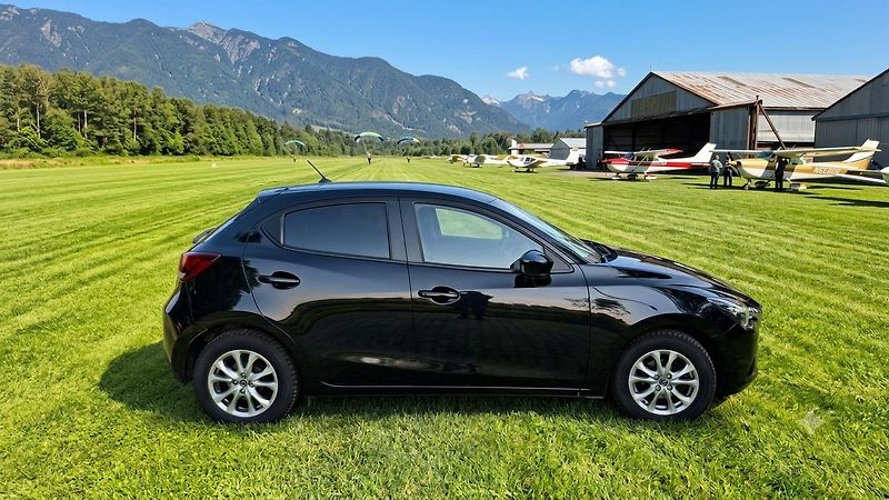 Mazda 2 1.5 sport  66kw  facelit - fotka 31 z 39