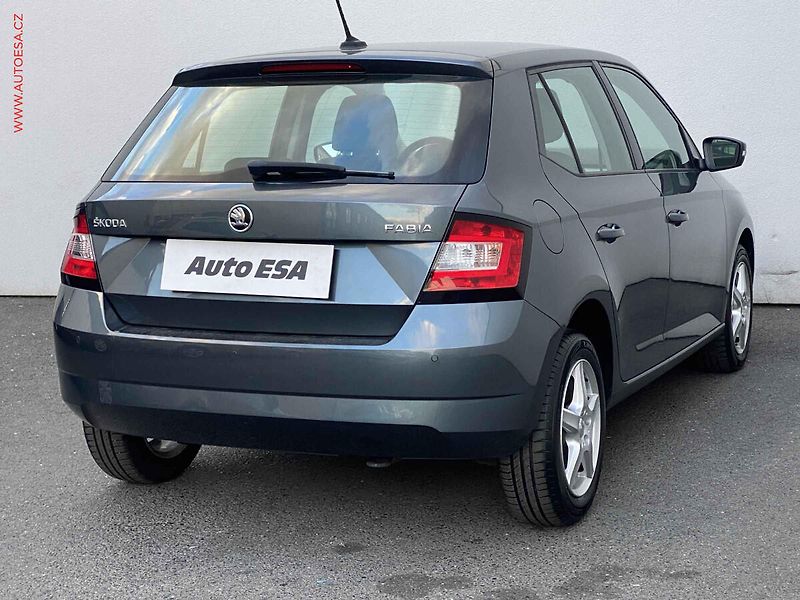 Škoda Fabia (2018) 1.0TSi, Ambition, +kola - fotka 4 z 17