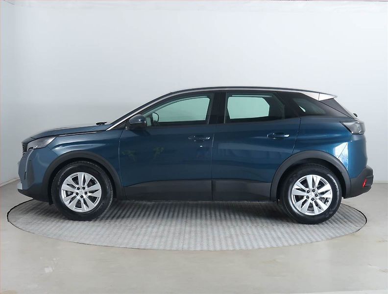 Peugeot 3008 (2021) 1.2 PureTech, Serv.kniha - fotka 3 z 18