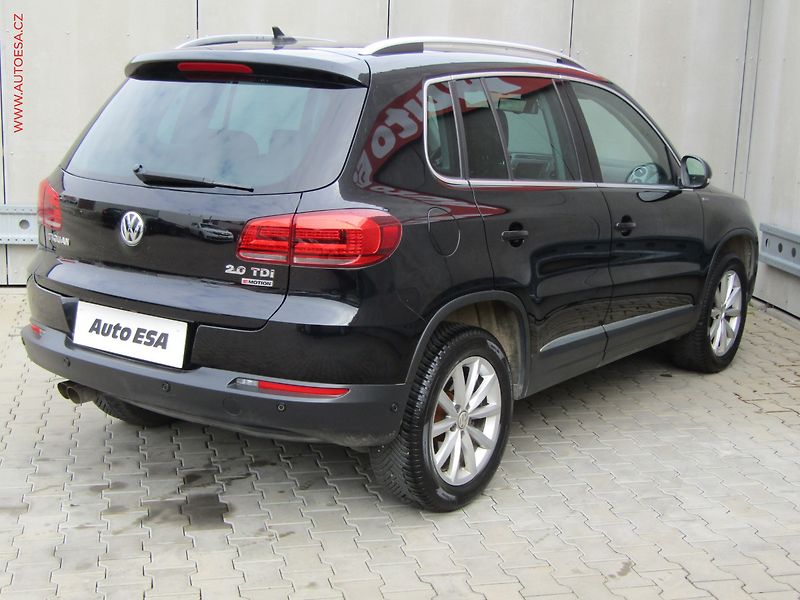 Volkswagen Tiguan (2015) 2.0 TDi 4x4, Lounge, DSG - fotka 4 z 20