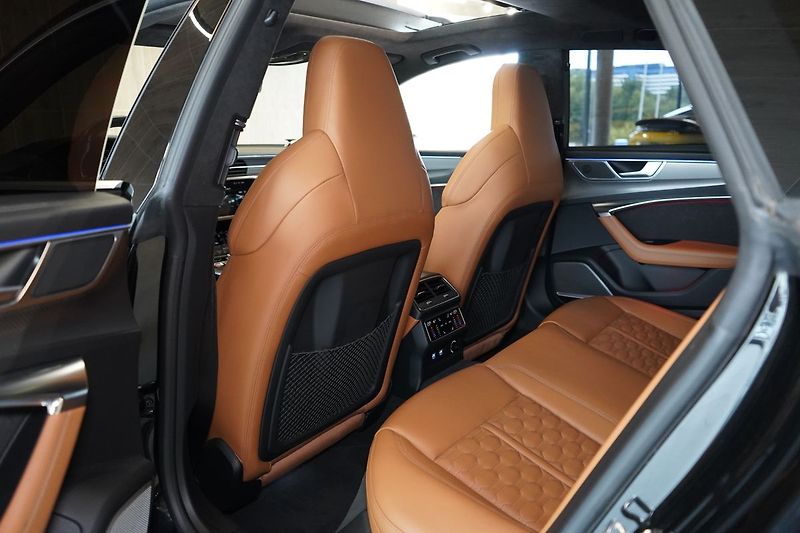 Audi RS 7 Carbon, B&O, Matrix, Ventilace - fotka 45 z 50