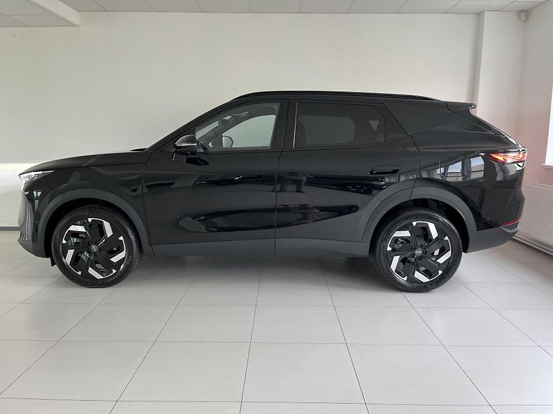 Omoda 7 (2026) 1.6 TGDI PREMIUM - fotka 5 z 32