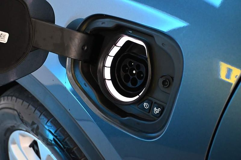 Ford Kuga (2021) 2.5 LED VIRTUAL Tažné BO Head - fotka 35 z 38