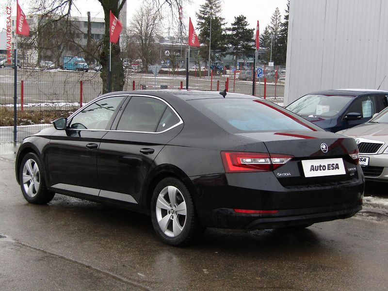 Škoda Superb (2019) 2.0TDi 4x4, 2.maj,ČR, Style - fotka 6 z 23