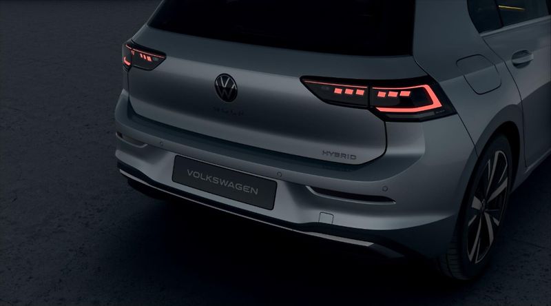 Volkswagen Golf (2025) 1,5 TSI 125kW Hybrid  Style - fotka 5 z 9