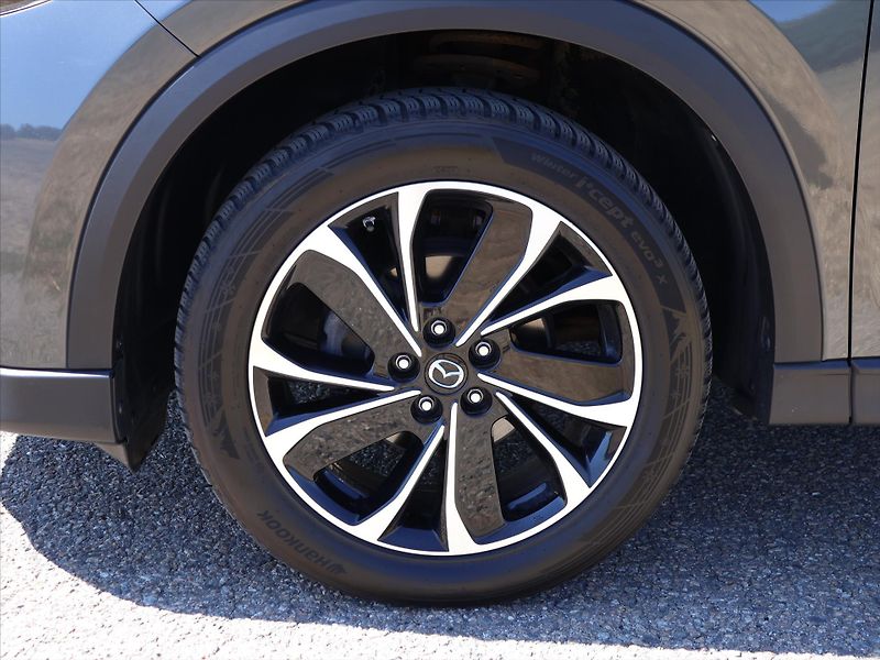 Mazda CX-5 2,5 G194 Aut. AWD Top DPH CZ - fotka 26 z 33