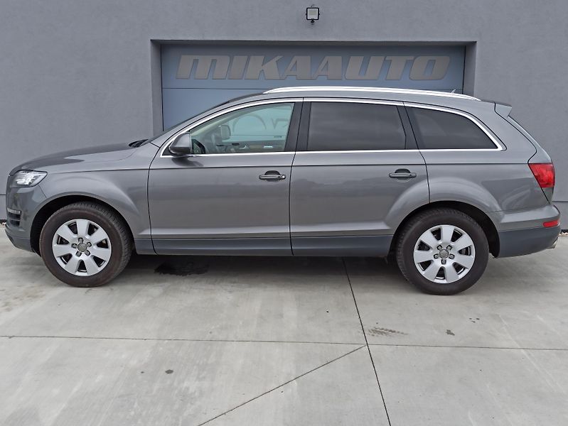 Audi Q7 3.0 TDi QUATTRO ČR SERVIS AUDI - fotka 7 z 44