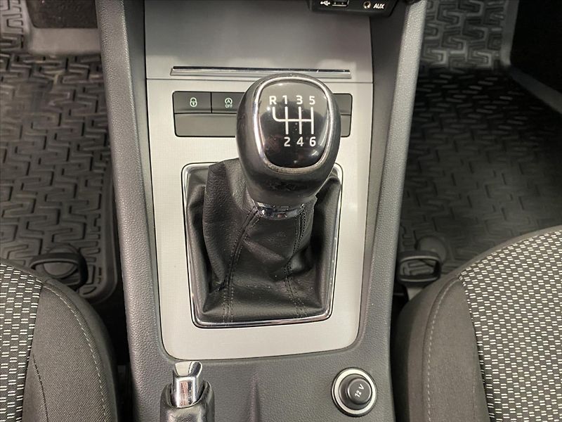 Škoda Octavia 1,2 TSI 77 kW Klima - fotka 19 z 24