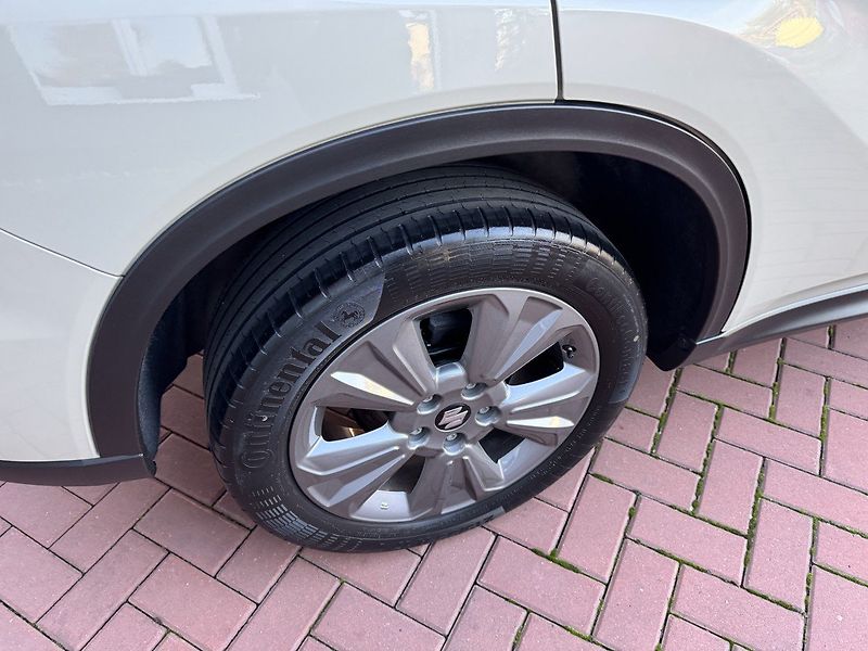 Suzuki Vitara (2021) 1.4i BoosterJet Allgrip LED - fotka 46 z 48