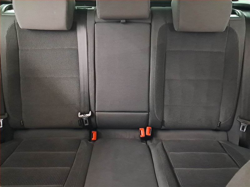 Volkswagen Golf (2008) 1.4 TSI, Tažné, jezdí výborně - fotka 10 z 23