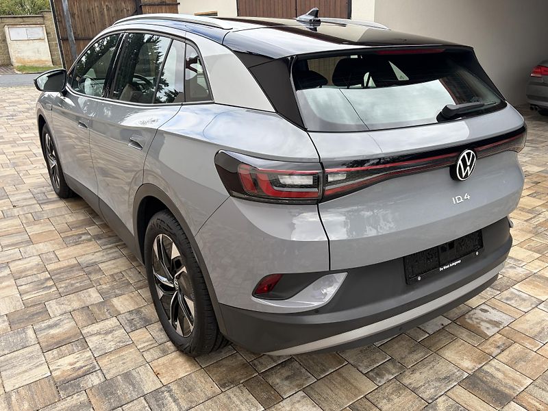 Volkswagen ID.4 (2021) PRO 77kwh, 150kw, SOH 92% - fotka 2 z 11