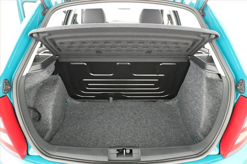 Škoda Fabia (2002) 1.2, po STK, Tažné, dobrý stav - fotka 11 z 11