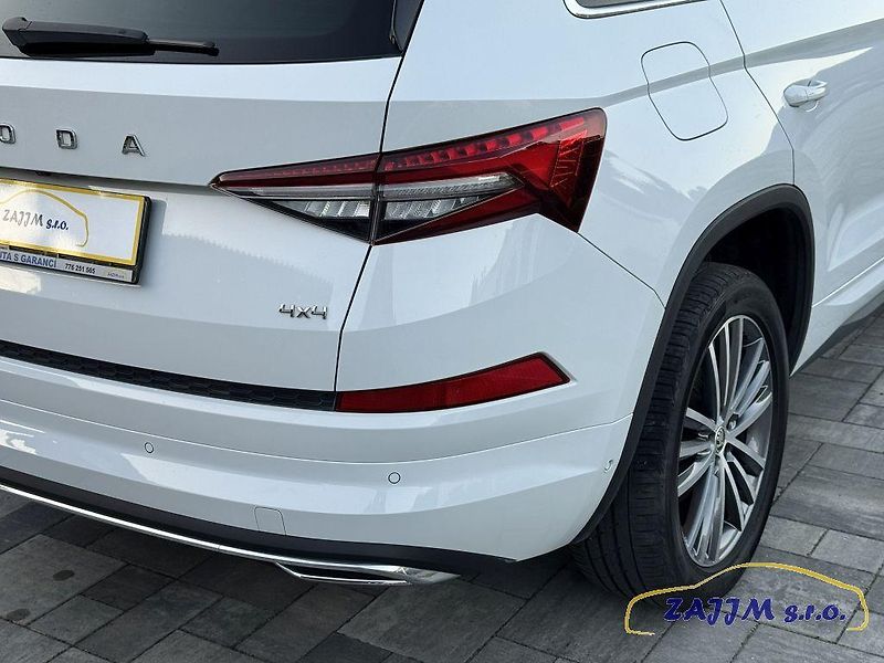 Škoda Kodiaq L&K 2.0TSi 140kw 4x4 + Webasto - fotka 10 z 50