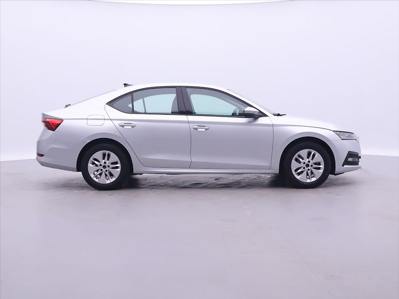 Škoda Octavia 2,0 TDI 85kW Ambition CZ DPH - fotka 8 z 31