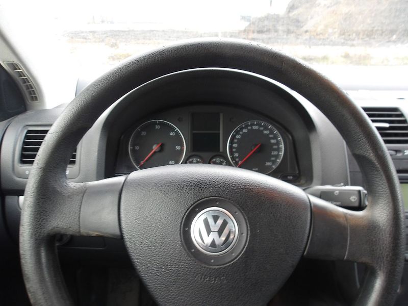 Volkswagen Jetta 1,9TDi77kW 2xkola!Po rozvodech - fotka 13 z 21