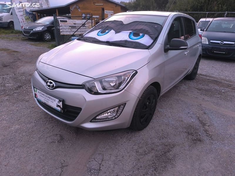 Hyundai i20 1,4,MAX VÝBAVA,100KM,1MAJ50LET - fotka 1 z 28