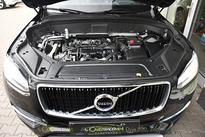 Volvo XC90 D5 AWD MOMENTUM ČR - fotka 39 z 39