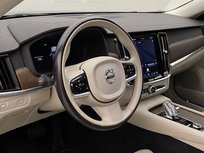 Volvo V90 B4 AWD BRIGHT PLUS AUT CZ - fotka 19 z 60