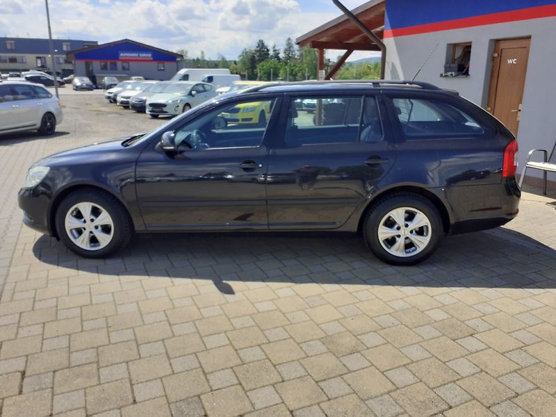 Škoda Octavia (2010) KOMBI 1.4 TSI - fotka 6 z 27