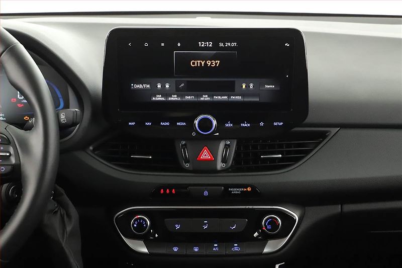 Hyundai i30 (2024) Smart 1.0 T-GDI, ČR,1.maj - fotka 10 z 17