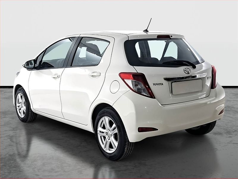 Toyota Yaris (2012) 1.0 VVT-i, Park. senzory - fotka 4 z 18