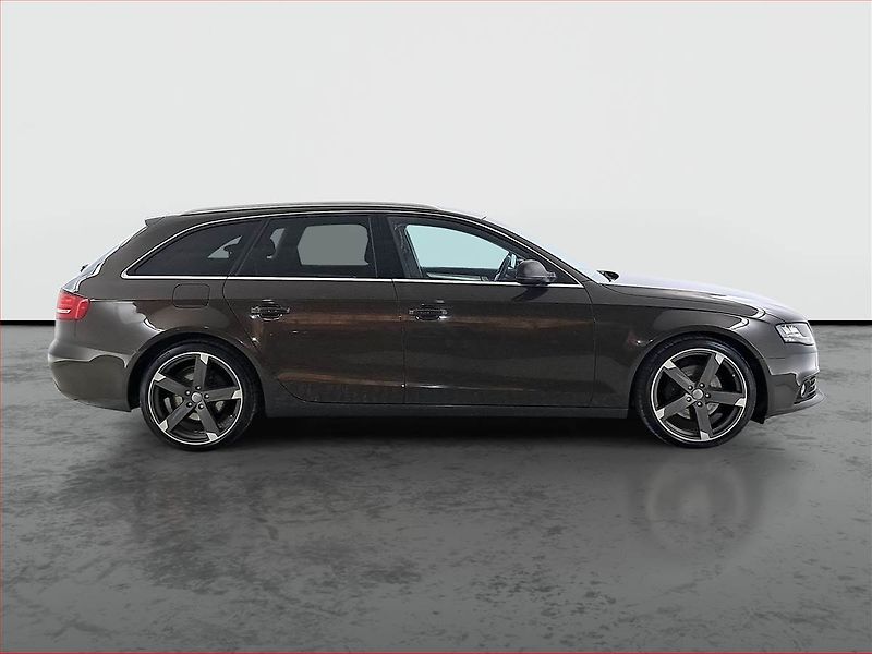 Audi A4 (2011) 2.0 TDI - fotka 6 z 17