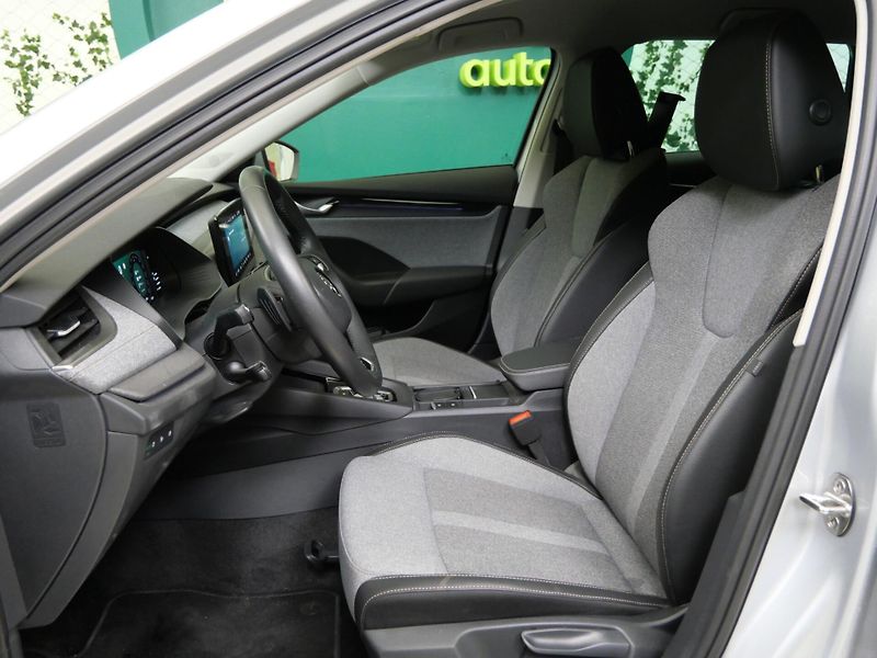 Škoda Octavia - fotka 9 z 27